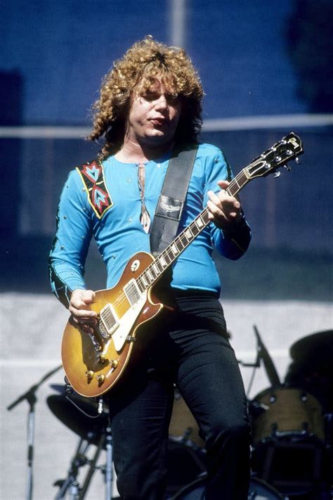 Sep 14, 2015 · Gary Richrath, lead guitarist from REO Speedwagon until 1989, has died. He was 65. Richrath wrote the REO Speedwagon hit Take It On The Run and sang lead vocals on the songs Find My Fortune and ...